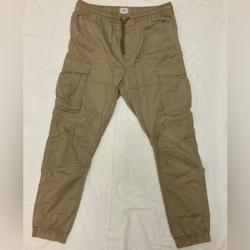 H&M Mens Medium Regular Fit Khaki Cargo Pants